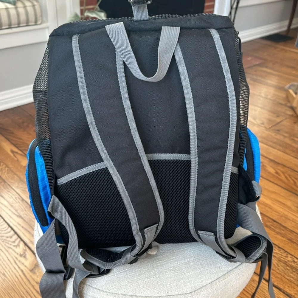 Outward Hound Blue Pet Carrier / Backpack w/ BONUS Free Hotdog Toy CLEAN
